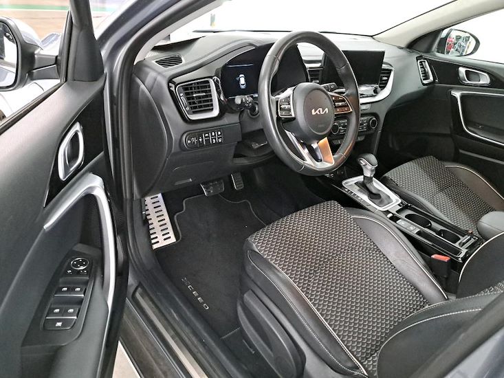 Kia Xceed — photo 5