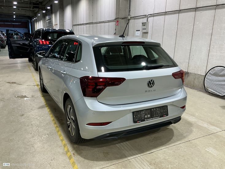 Volkswagen Polo — photo 3