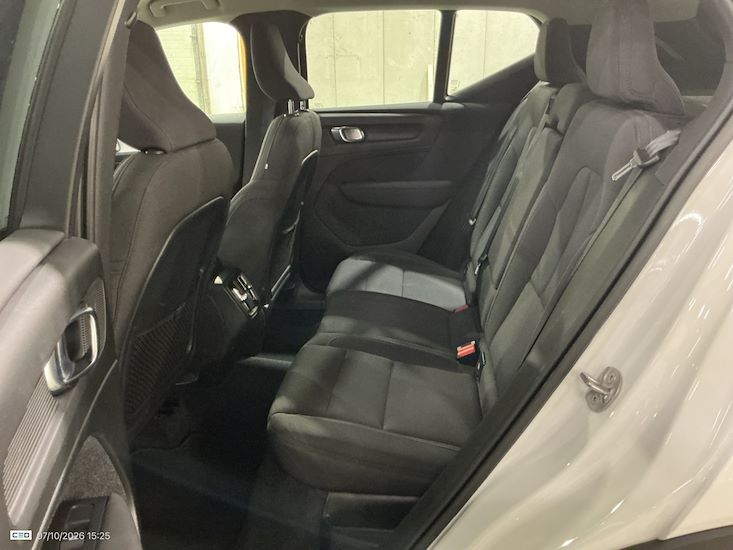 Volvo Xc40 — photo 11