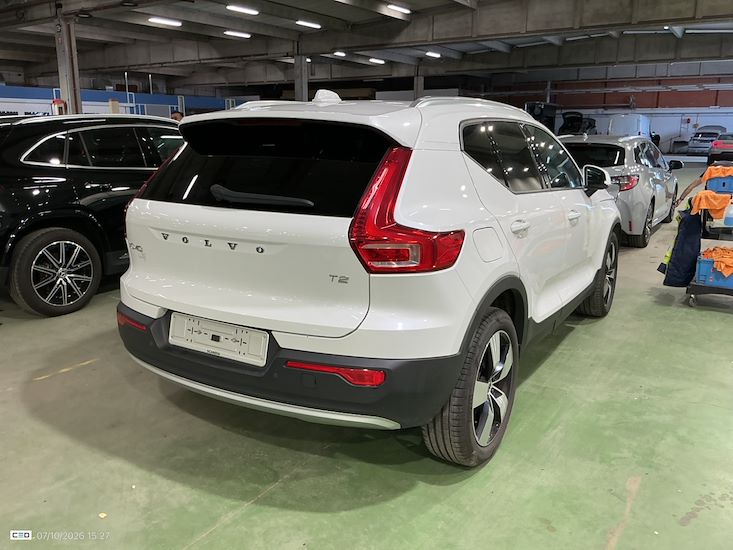 Volvo Xc40 — photo 4