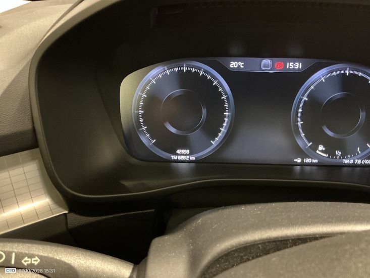 Volvo Xc40 — photo 8