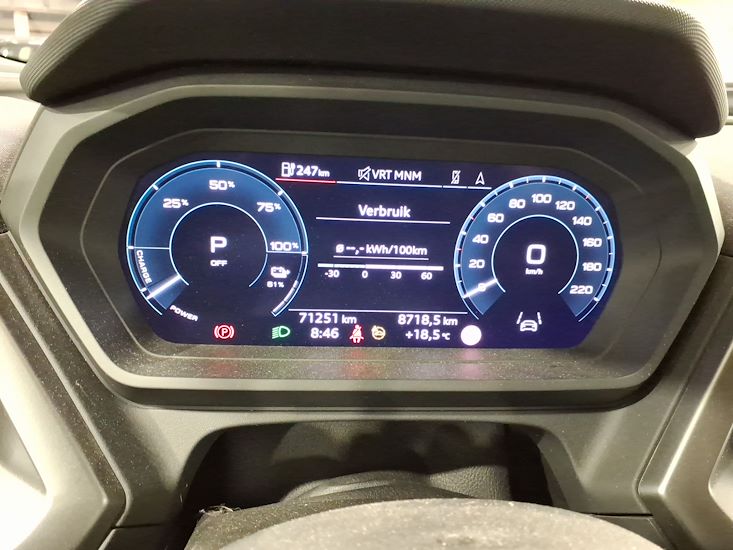 Audi Q4 — photo 9