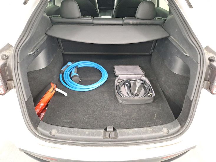 Tesla Model Y — photo 11
