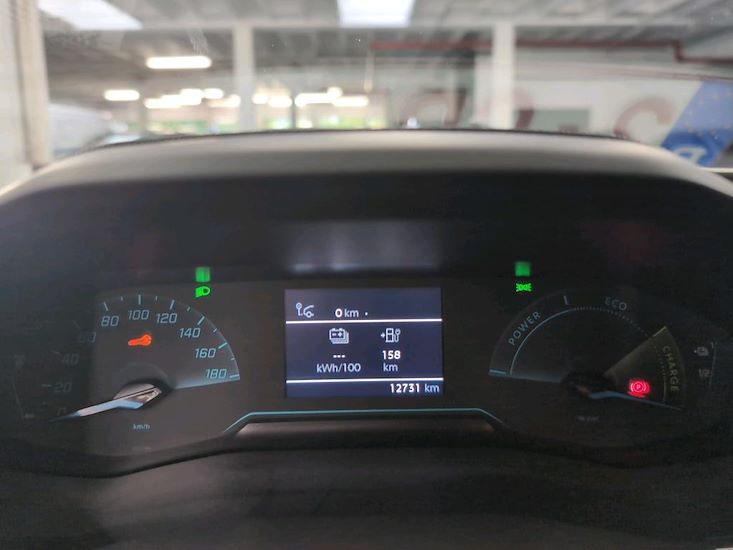 Peugeot 208 — photo 10