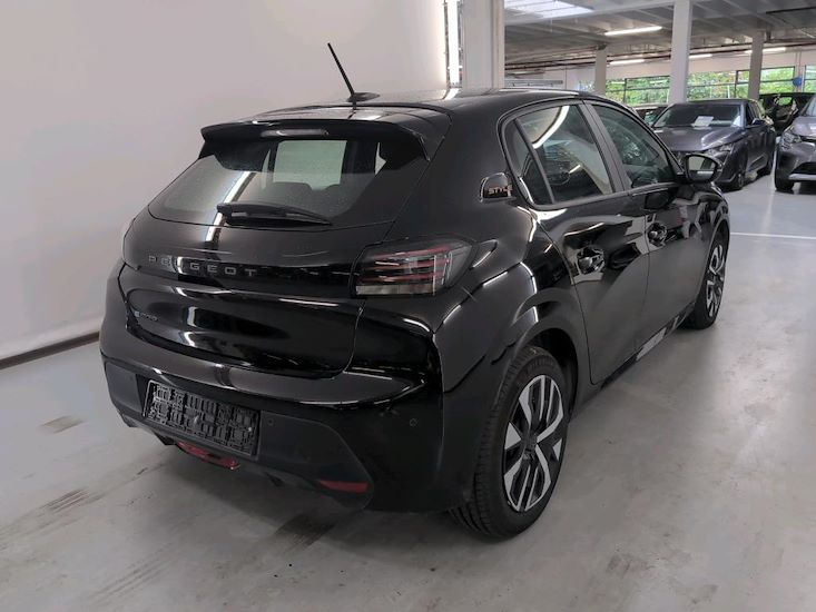 Peugeot 208 — photo 4