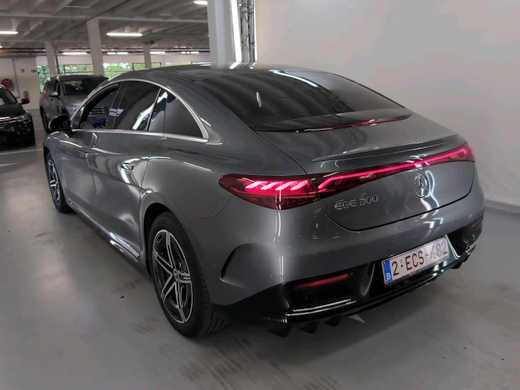 Mercedes-Benz Eqe — photo 3