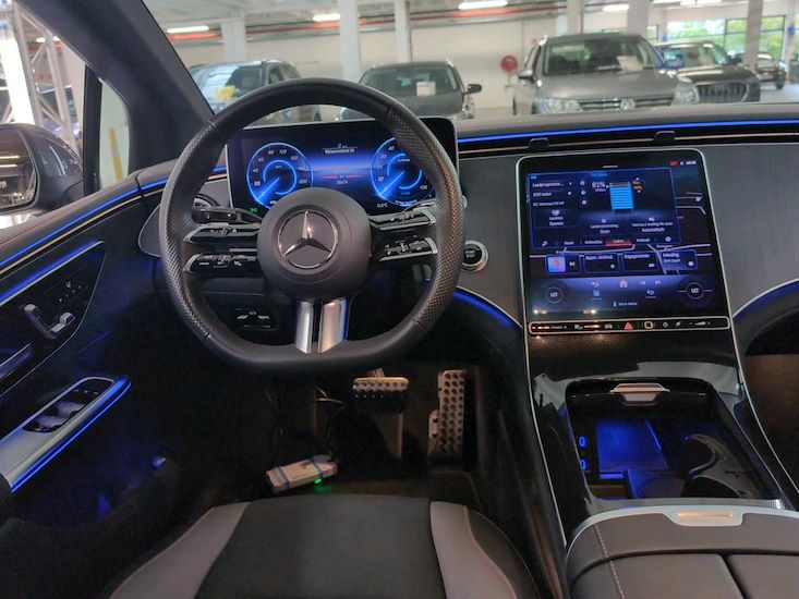 Mercedes-Benz Eqe — photo 8