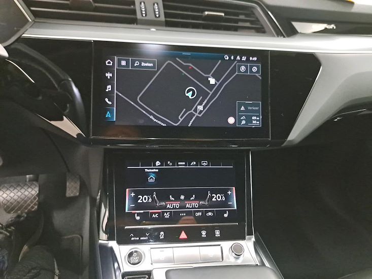Audi E-Tron — photo 9