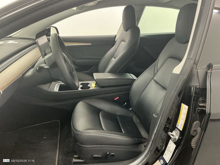 Tesla Model 3 — photo 9