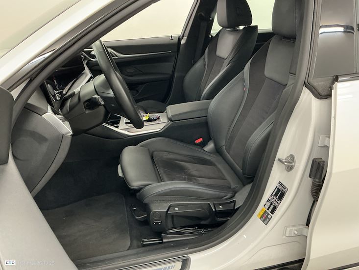 Bmw I4 — photo 8