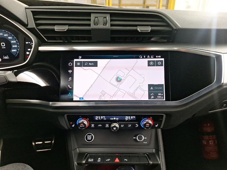 Audi Q3 — photo 9