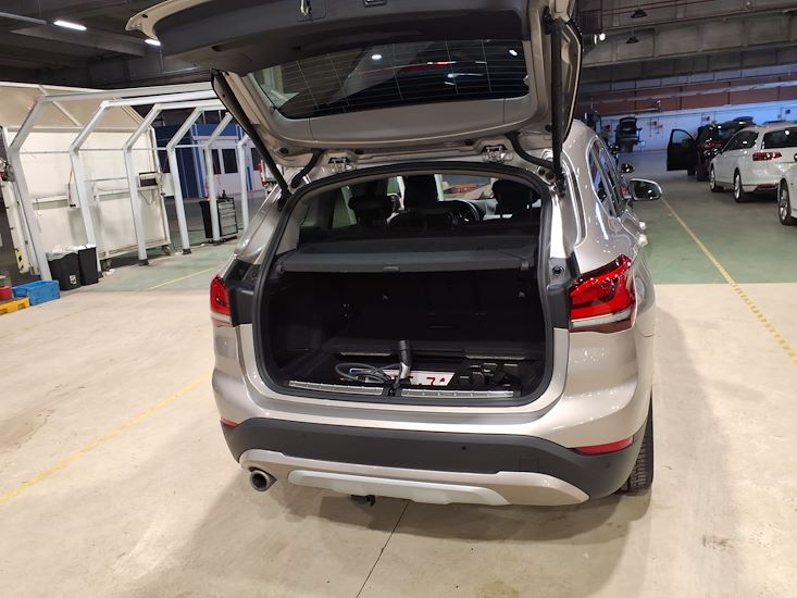 Bmw X1 — photo 3