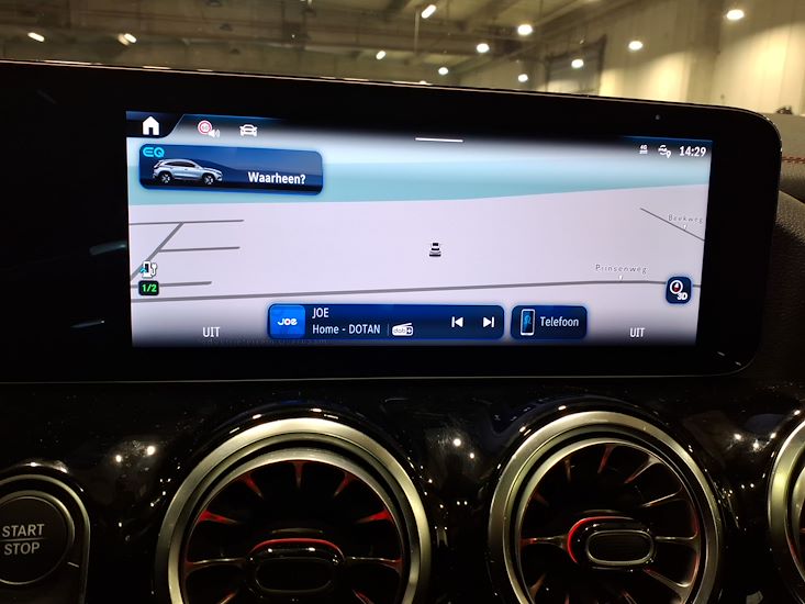Mercedes-Benz Eqa — photo 10