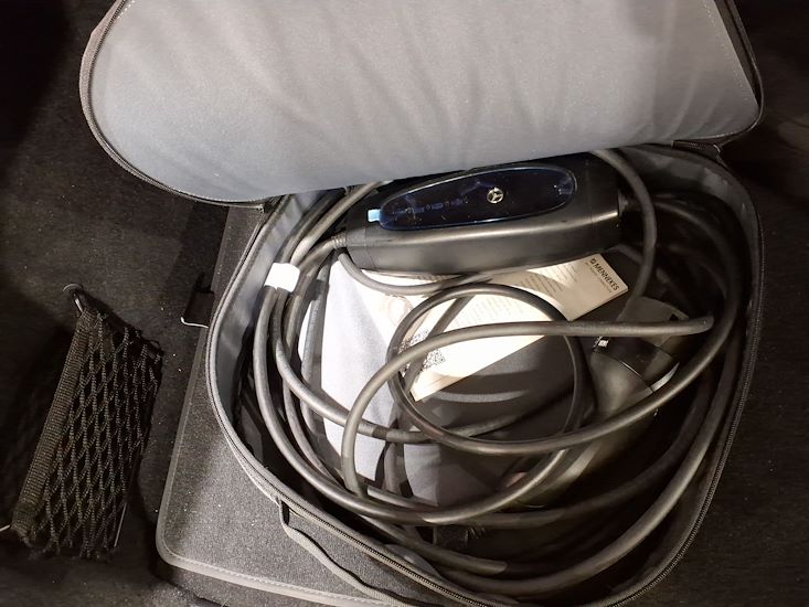 Mercedes-Benz Eqa — photo 13