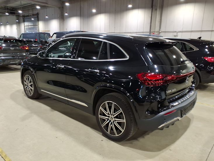 Mercedes-Benz Eqa — photo 2