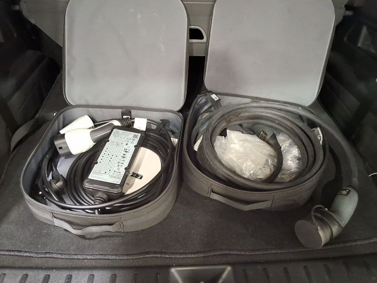 Mercedes-Benz Eqb — photo 12