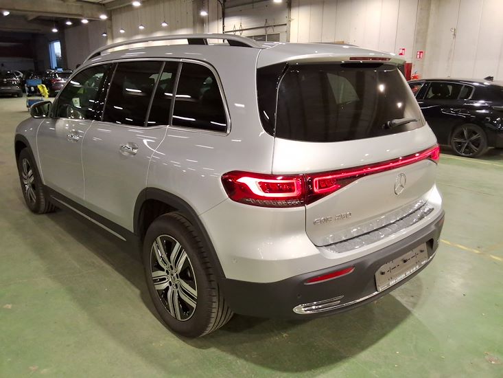 Mercedes-Benz Eqb — photo 2