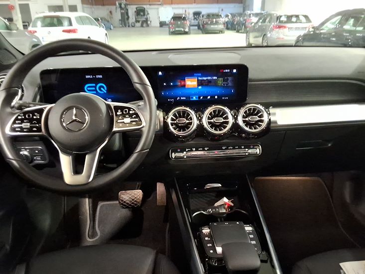 Mercedes-Benz Eqb — photo 6