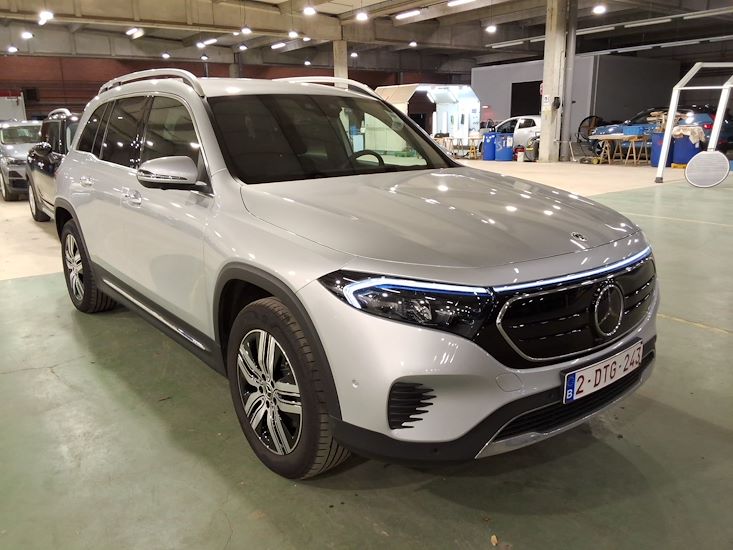 Mercedes-Benz Eqb — photo 8