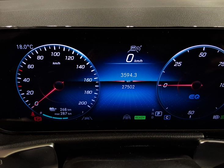 Mercedes-Benz Eqb — photo 9