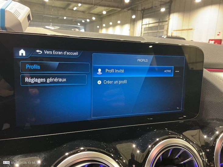Mercedes-Benz Eqa — photo 10