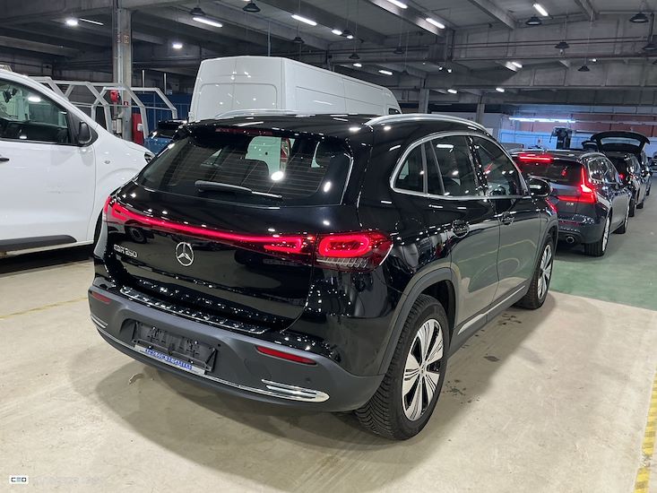 Mercedes-Benz Eqa — photo 4