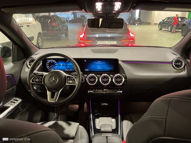 Mercedes-Benz Eqa — photo 7