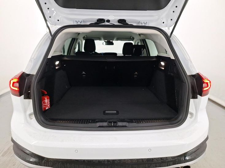 Ford Focus — photo 7