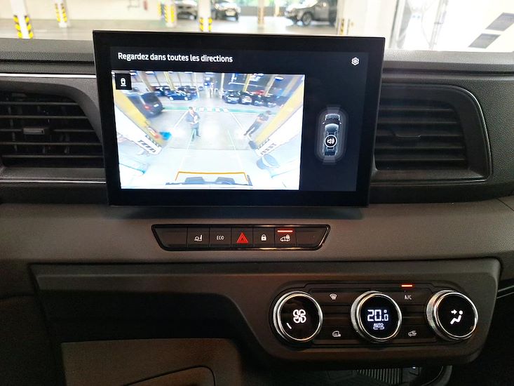 Renault Master — photo 12