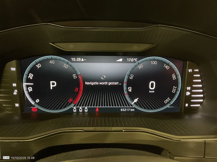 Skoda Superb — photo 8