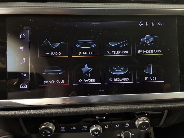 Audi Q3 — photo 10