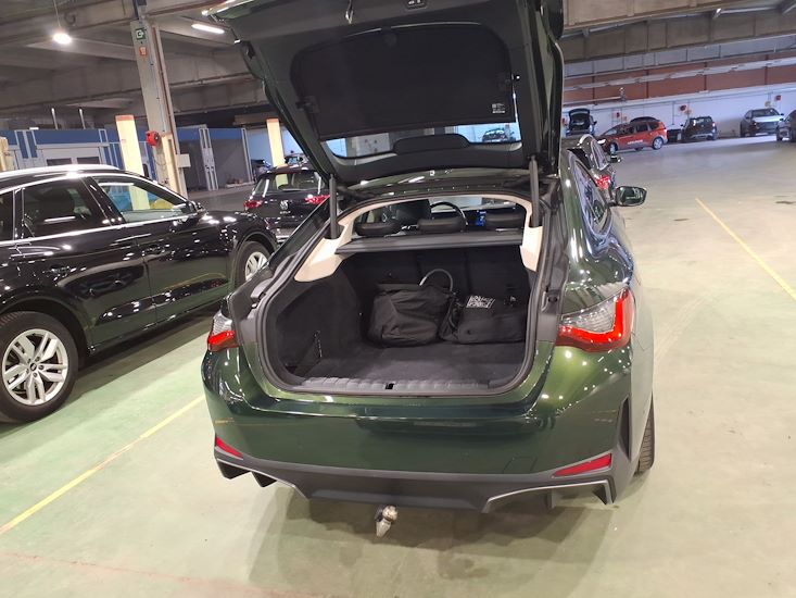Bmw I4 — photo 3