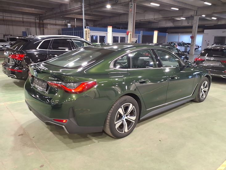 Bmw I4 — photo 4