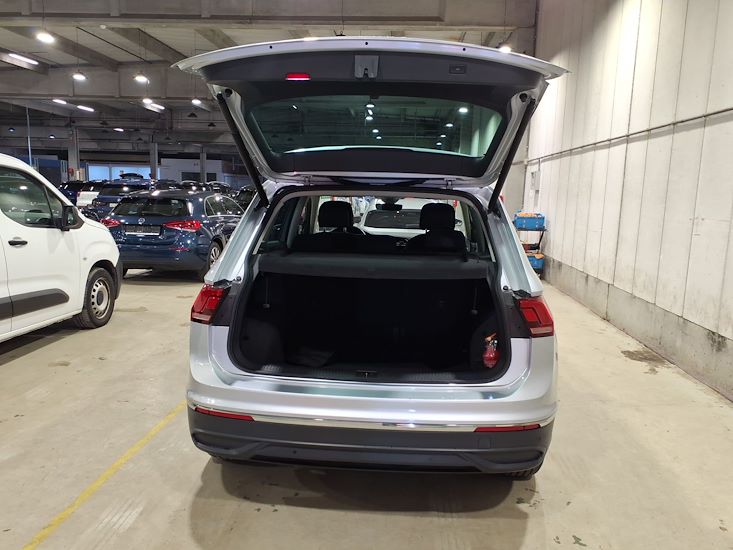 Volkswagen Tiguan — photo 3