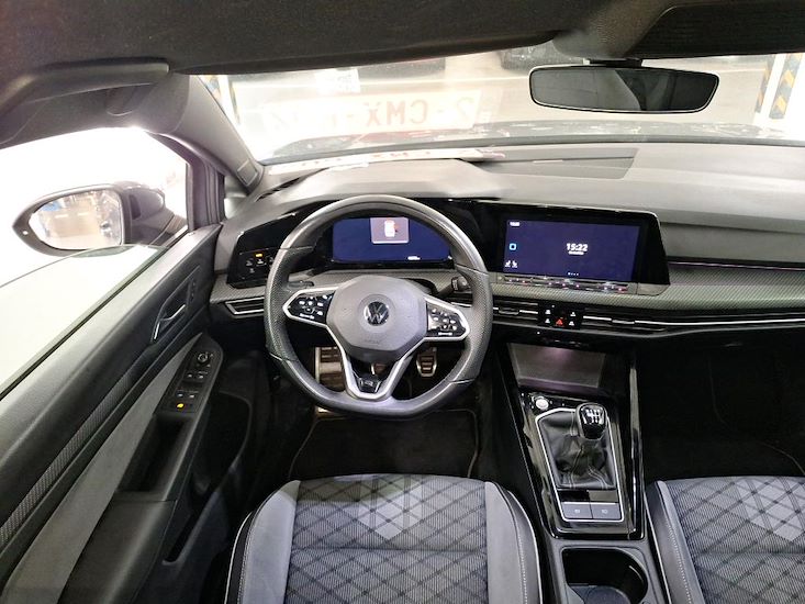 Volkswagen Golf — photo 8