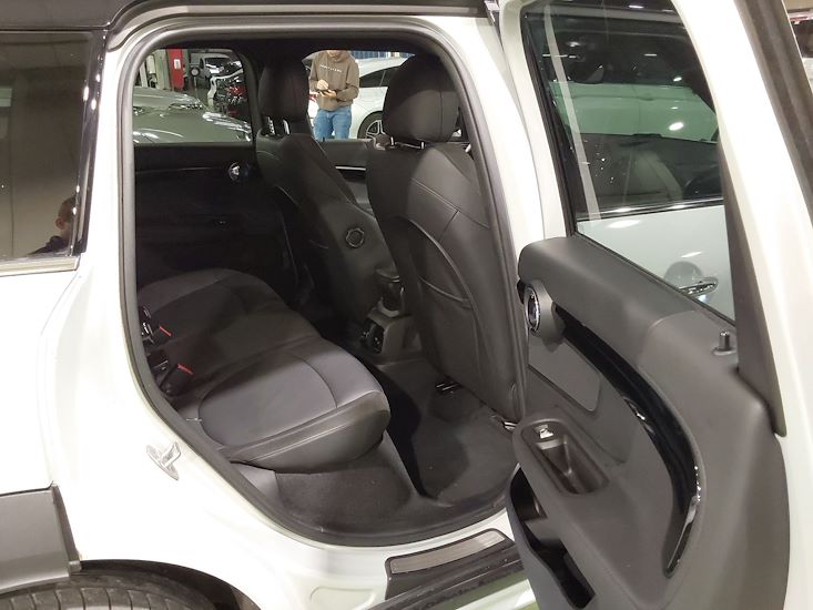 Mini Countryman — photo 5