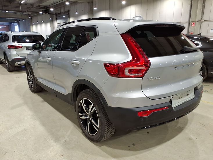 Volvo Xc40 — photo 2