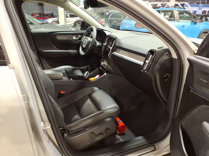 Volvo Xc40 — photo 7