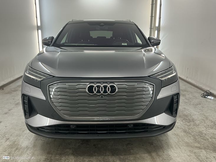 Audi Q4 — photo 2