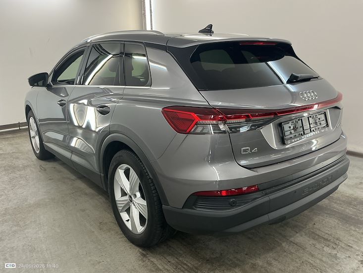 Audi Q4 — photo 3