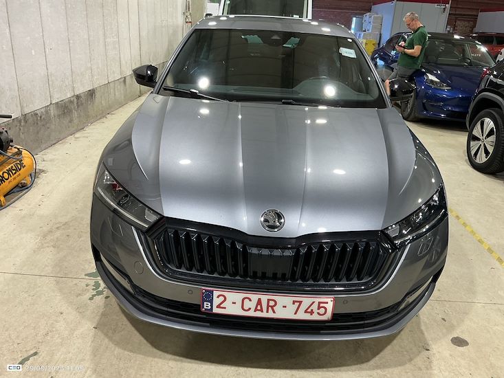 Skoda Octavia — photo 2