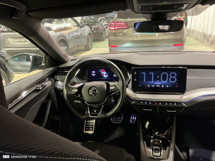 Skoda Octavia — photo 7