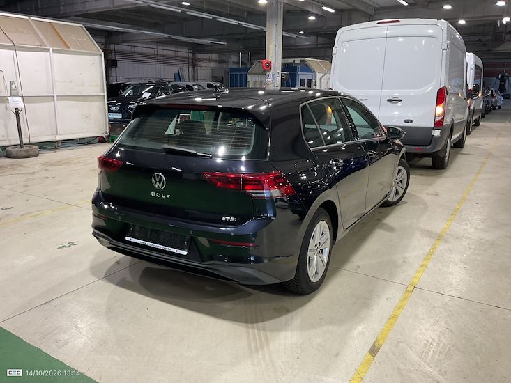 Volkswagen Golf — photo 4