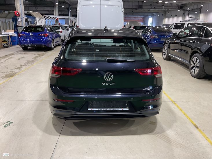 Volkswagen Golf — photo 5