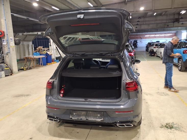 Volkswagen Golf — photo 3