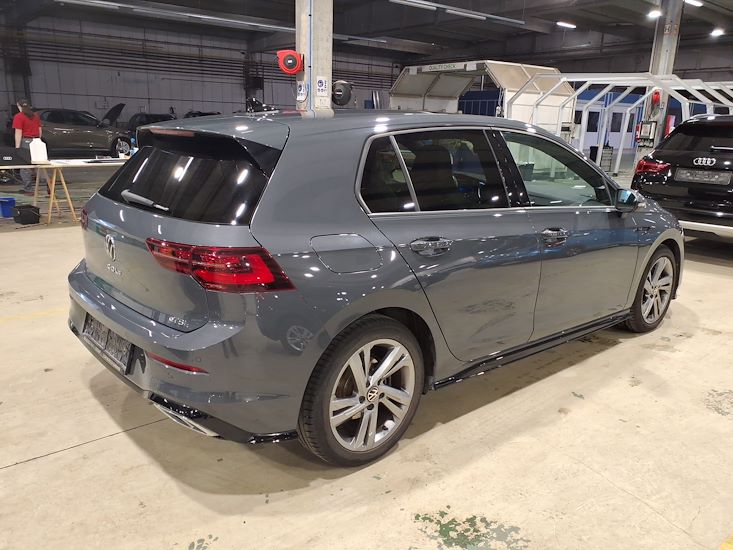 Volkswagen Golf — photo 4