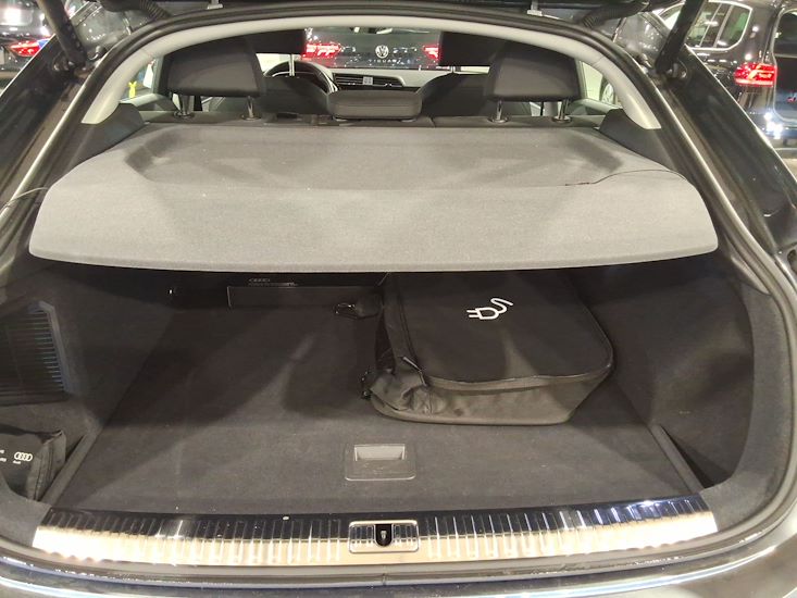 Audi Q3 — photo 3