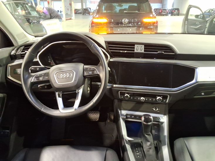 Audi Q3 — photo 6