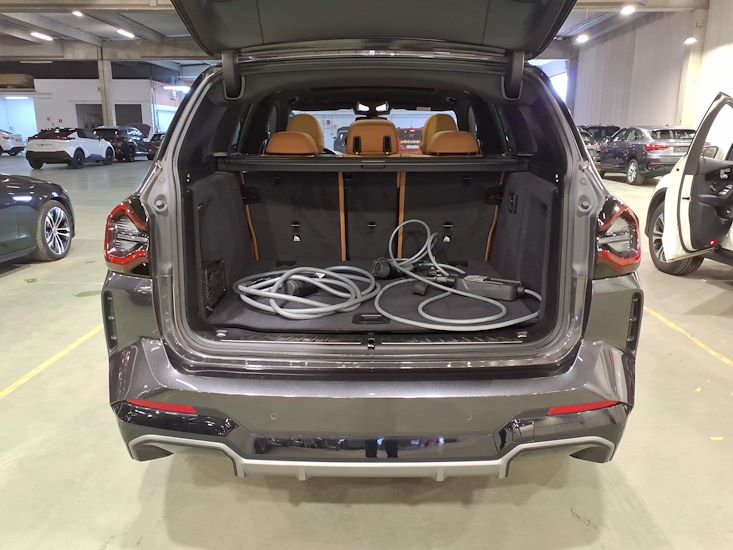 Bmw Ix3 — photo 3