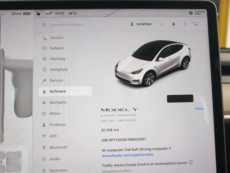 Tesla Model Y — photo 10